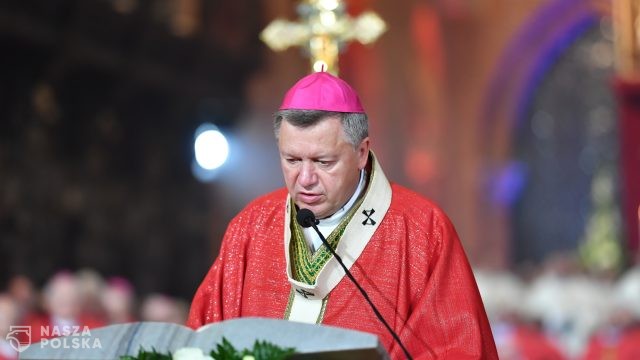 Abp Kupny: świętość nie jest zarezerwowana dla wybrańców, to nasza codzienność