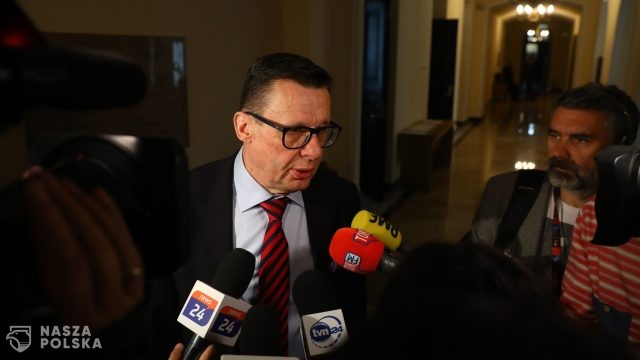 PiS złożyło w Sejmie projekty zmian, m.in. w konstytucji, ws. zniesienia immunitetu formalnego