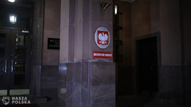 Rzecznik MSZ: minister Rau wręczył ambasadorowi Rosji notę dyplomatyczną