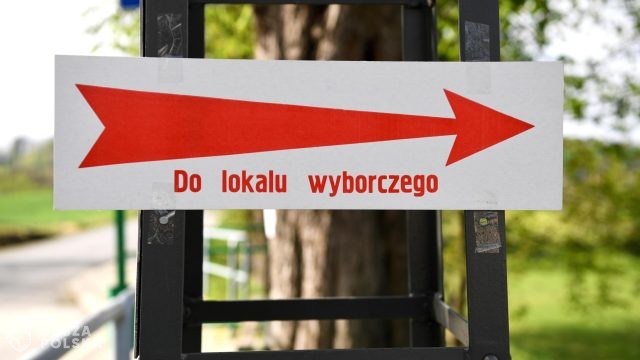 CBOS: 29 proc. badanych za jednym blokiem opozycji w wyborach; 27 proc. za osobnym startem