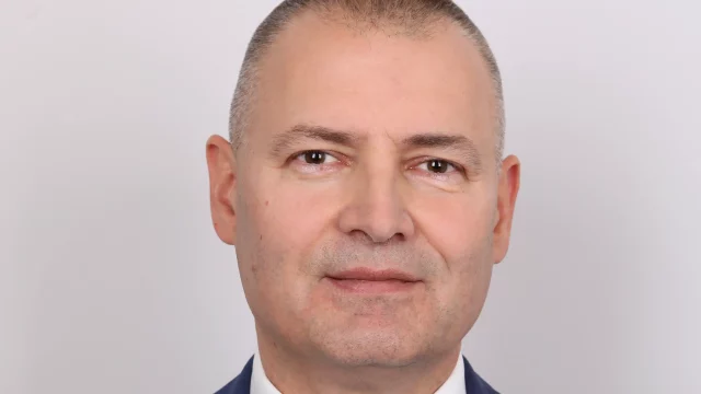 Senator PO wysyłał byłej żonie alimenty, obrażając ją w tytułach przelewów