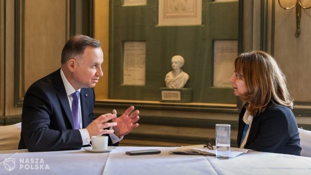 Prezydent w „Financial Times”: NATO powinno udzielić Ukrainie gwarancji bezpieczeństwa