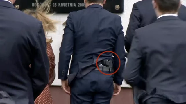 Ozdoba: Minister miał broń przy sobie zgodnie z prawem