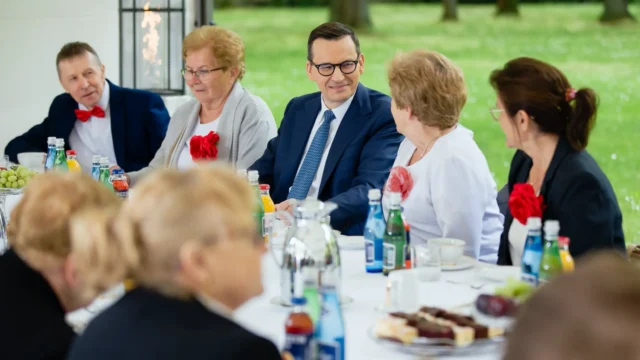 14. emerytura – wsparcie dla seniorów będzie wypłacane co roku