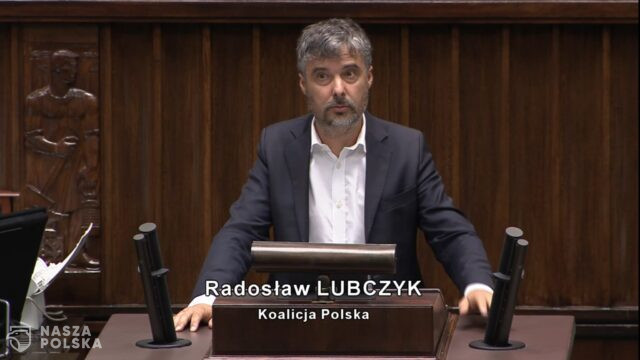 Poseł ma Ferrari i pobrał ponad 778 tys. zł z uwagi na swoją trudną sytuację majątkową