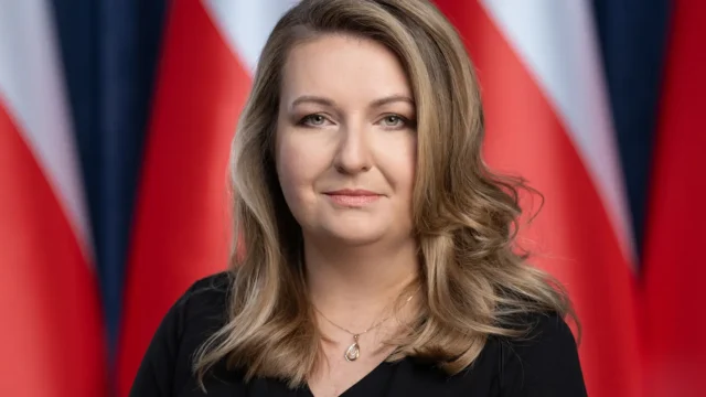 Paprocka: rozmowy o najważniejszych sprawach między Prezydentem i Premierem muszą być prowadzone